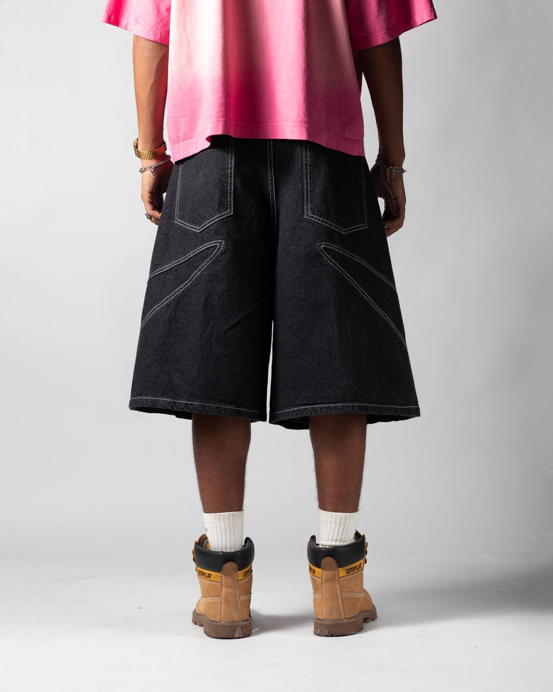 Jort raw denim cut black