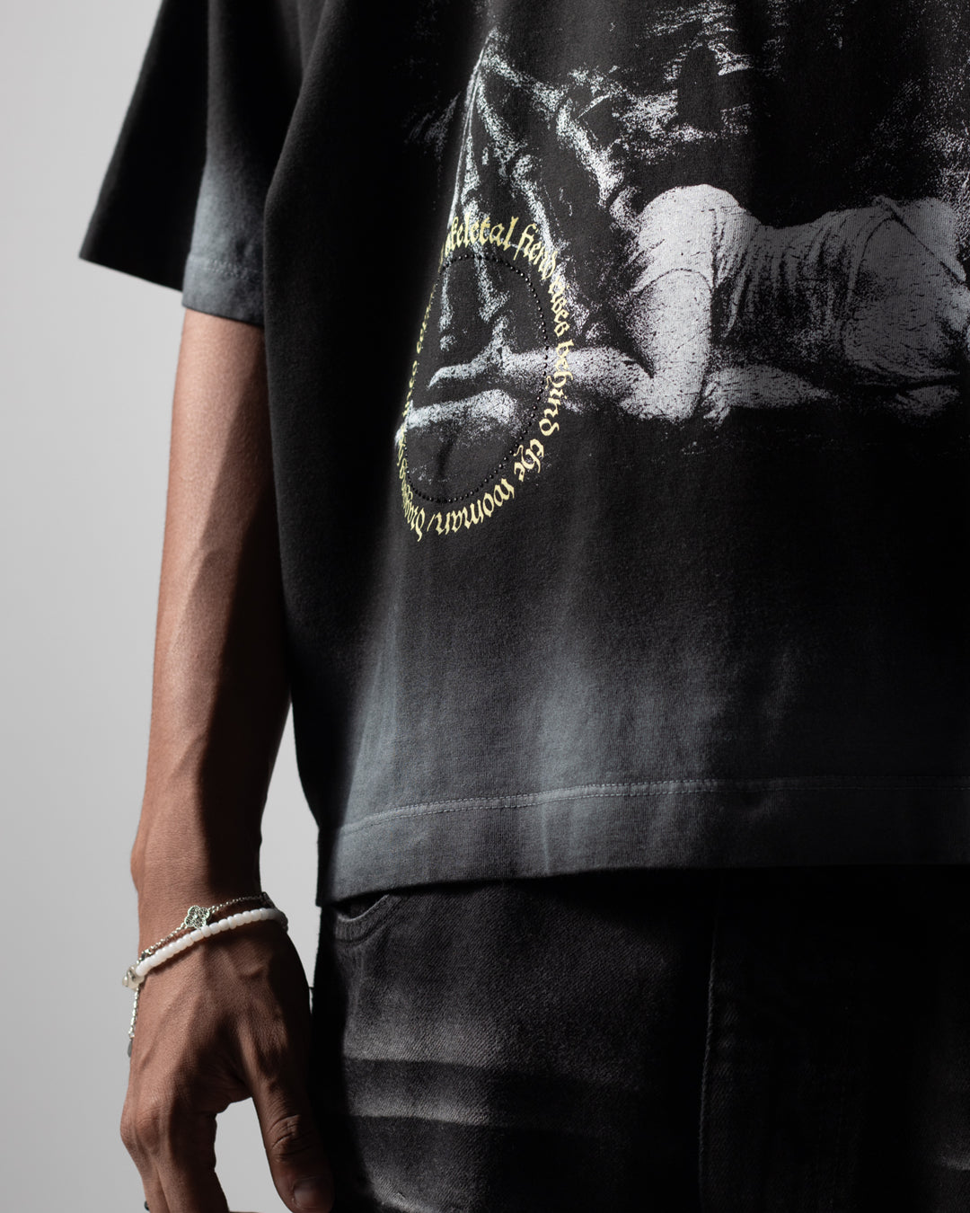 Tee Eternal Heritage Black