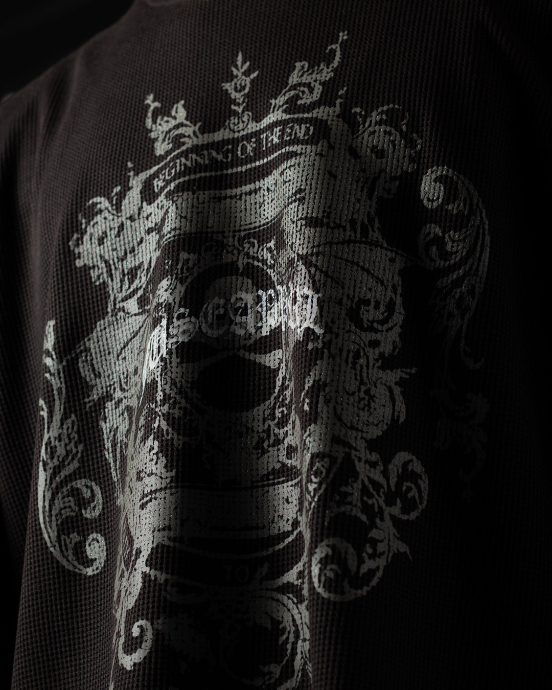 Tee Long Ruist Crest Black